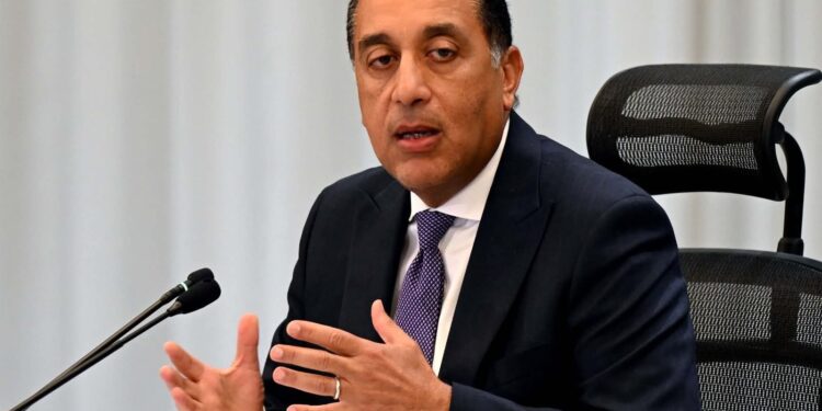 الحكومة: استثناء المحلات فى هذه المحافظات من قرار الغلق 9 مساءً