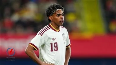 برشلونة يطلب إعفاء لامين يامال من مباراة مصر الودية