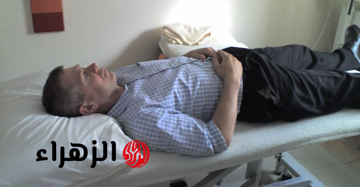 ماذا يحدث لجسمك عند الاستلقاء بعد الأكل مباشرة الشكوك والنتائج صادمة؟